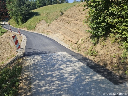 Sanacija plazu na lokalni cesti v Lokah (2)